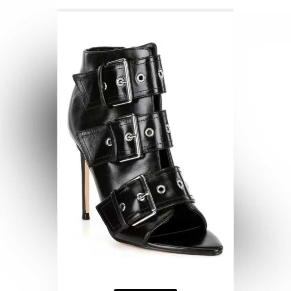 Stove madden booties